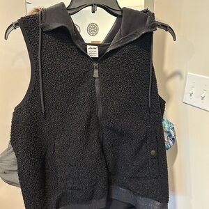 Avia Black Fleece Vest
